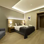 Hotel - Centre By Ihg 4*