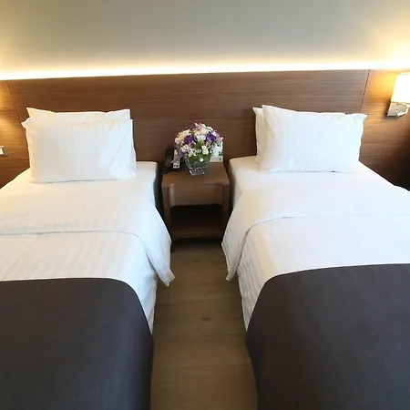 Otel - Centre By Ihg 4*