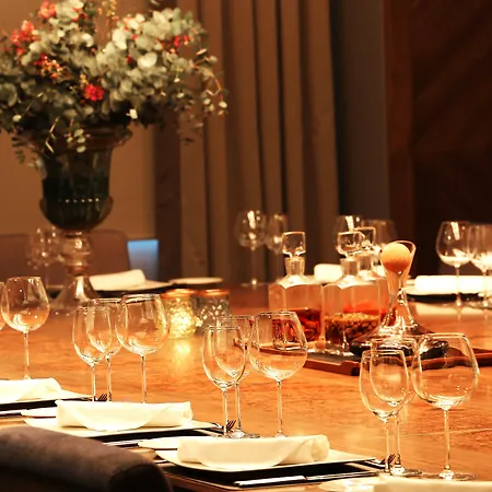 - Centre By Ihg Hotel 4*
