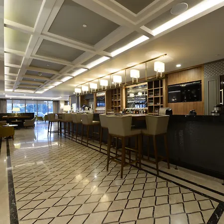 - Centre By Ihg 4*