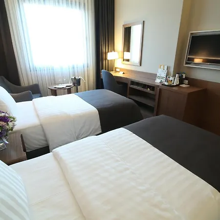 - Centre By Ihg