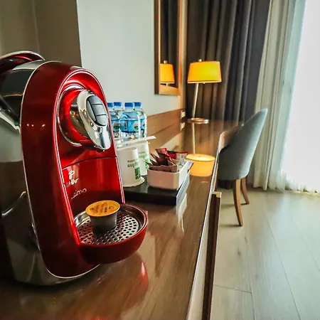 - Centre By Ihg Hotel