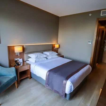 Hotel - Centre By Ihg