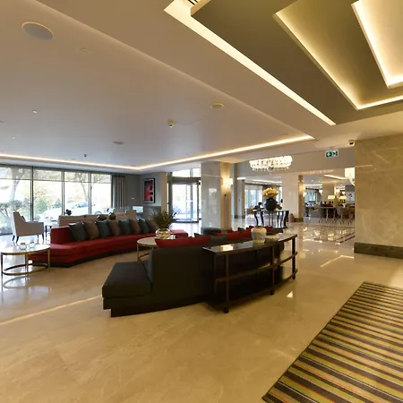 - Centre By Ihg