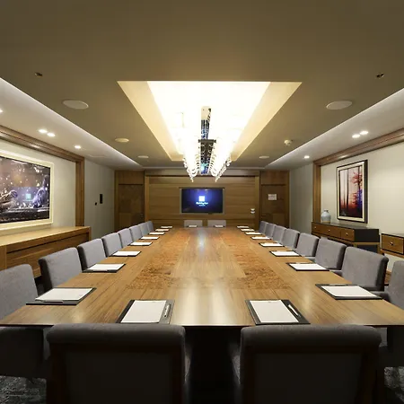 - Centre By Ihg Hotel