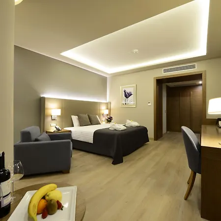 Hotel - Centre By Ihg