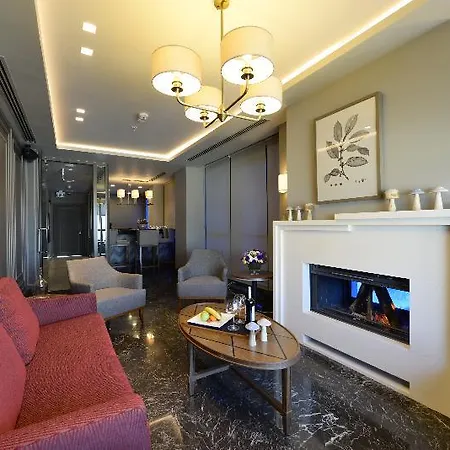 - Centre By Ihg Hotel 4*